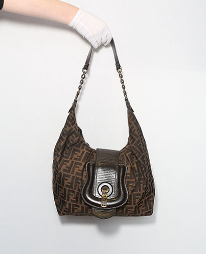 B Bag Hobo, front view